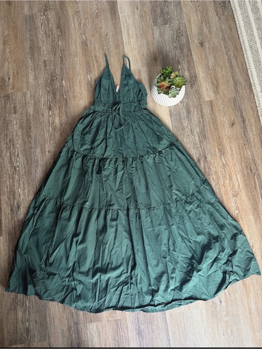 Deep Green V-Neck Tiered Maxi Dress with Adjustable Waist